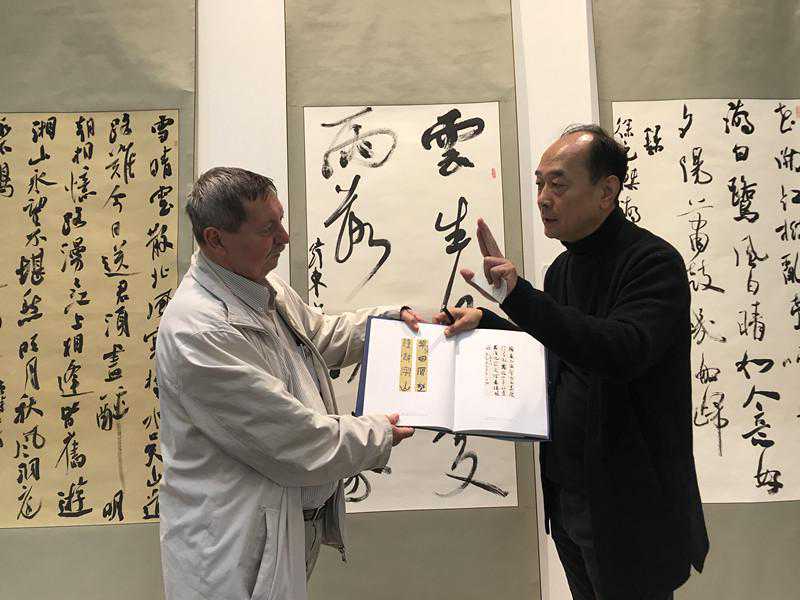 “水墨丹青”描画“中国印象”——廊坊书画展颇受匈牙利市民青睐