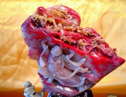 一件巴林石巧雕能拍价100万？