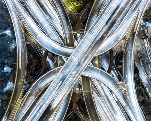 千万不要随地大小便