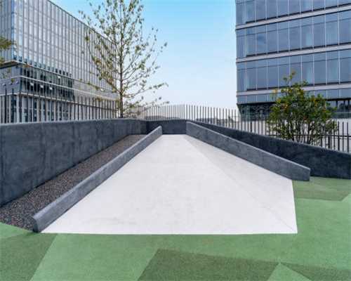 巫术与宗教对待失联客机的显著差异