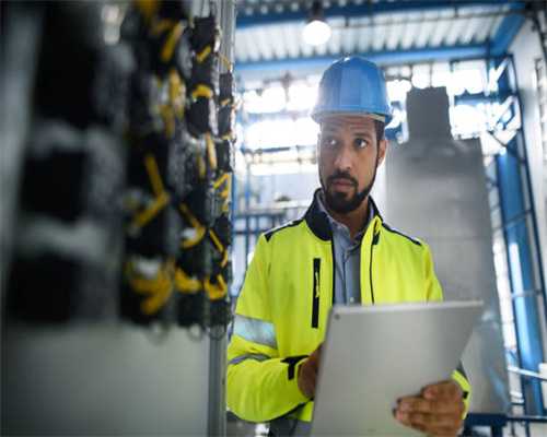 让寺观教堂管理在法治轨道上前行